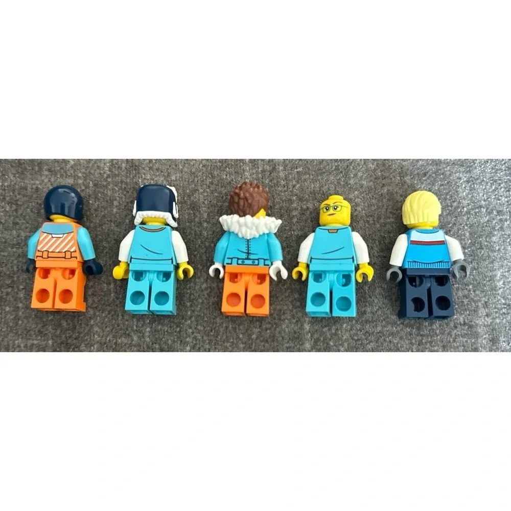 5‎ LEGO minifigures from the City Arctic Explorer Ship